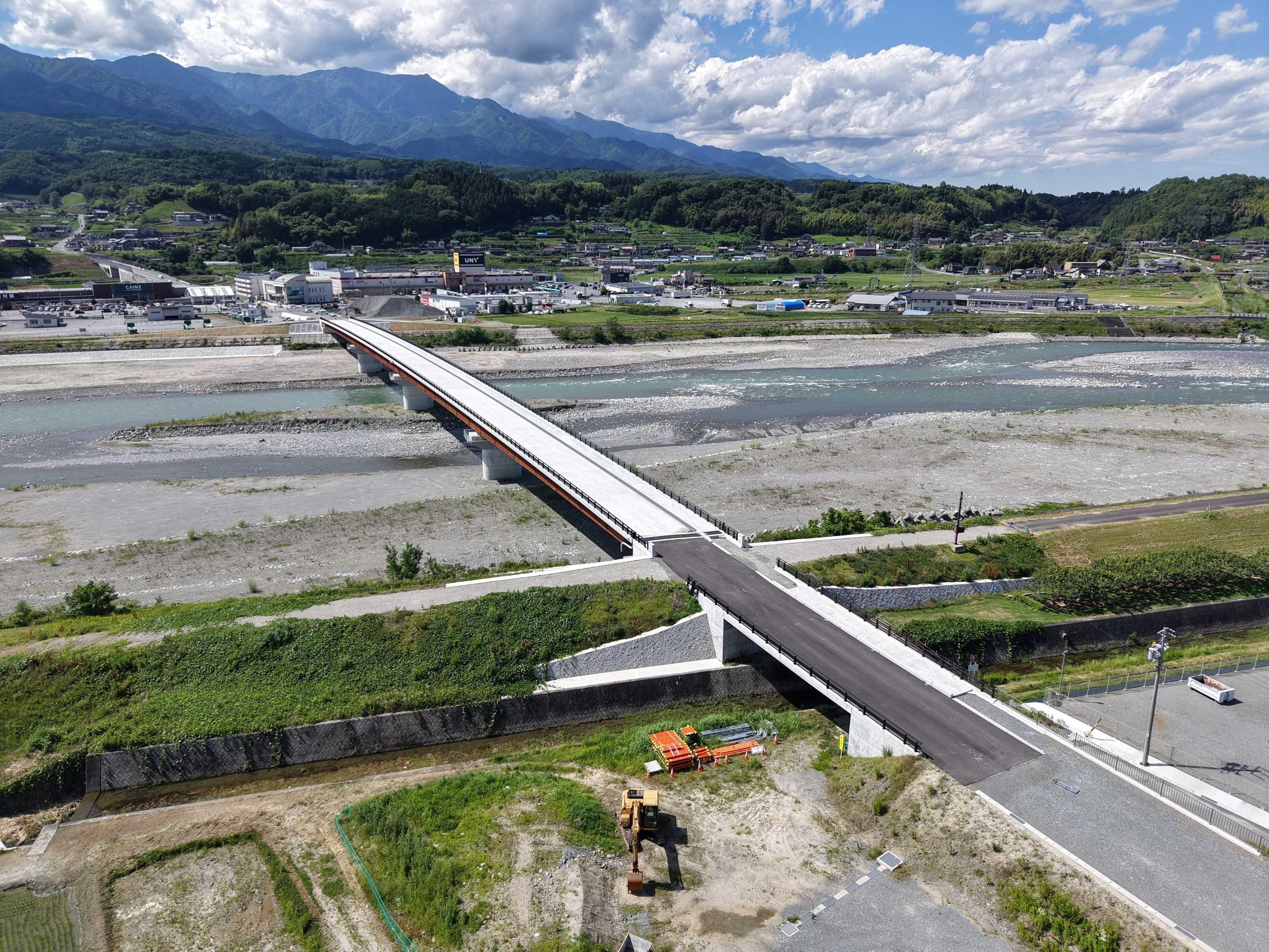 新万年橋 2026.6(1).JPG